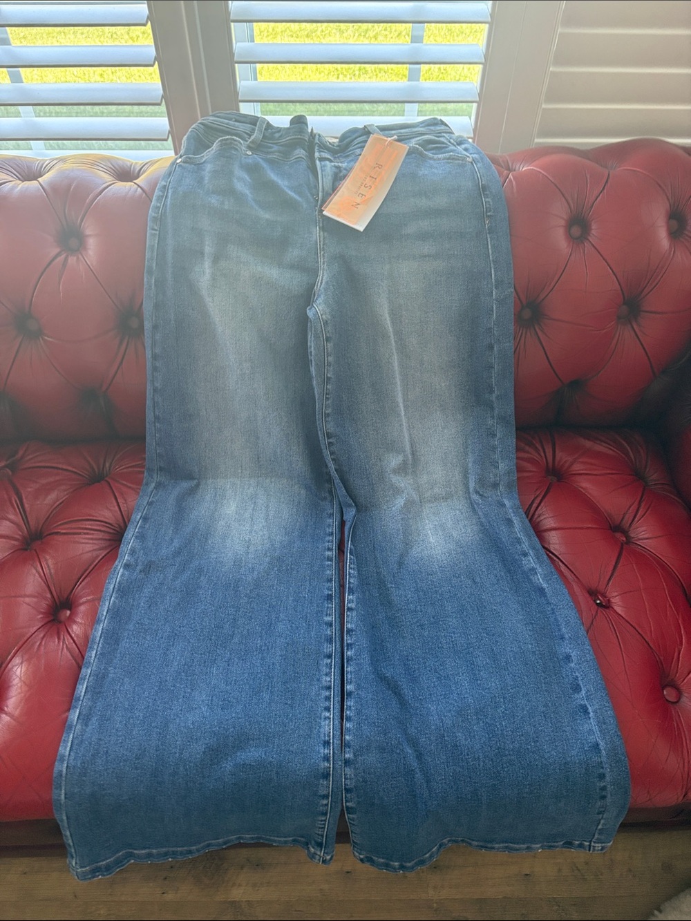 High-Rise Wide Leg Jeans in Blue Wash